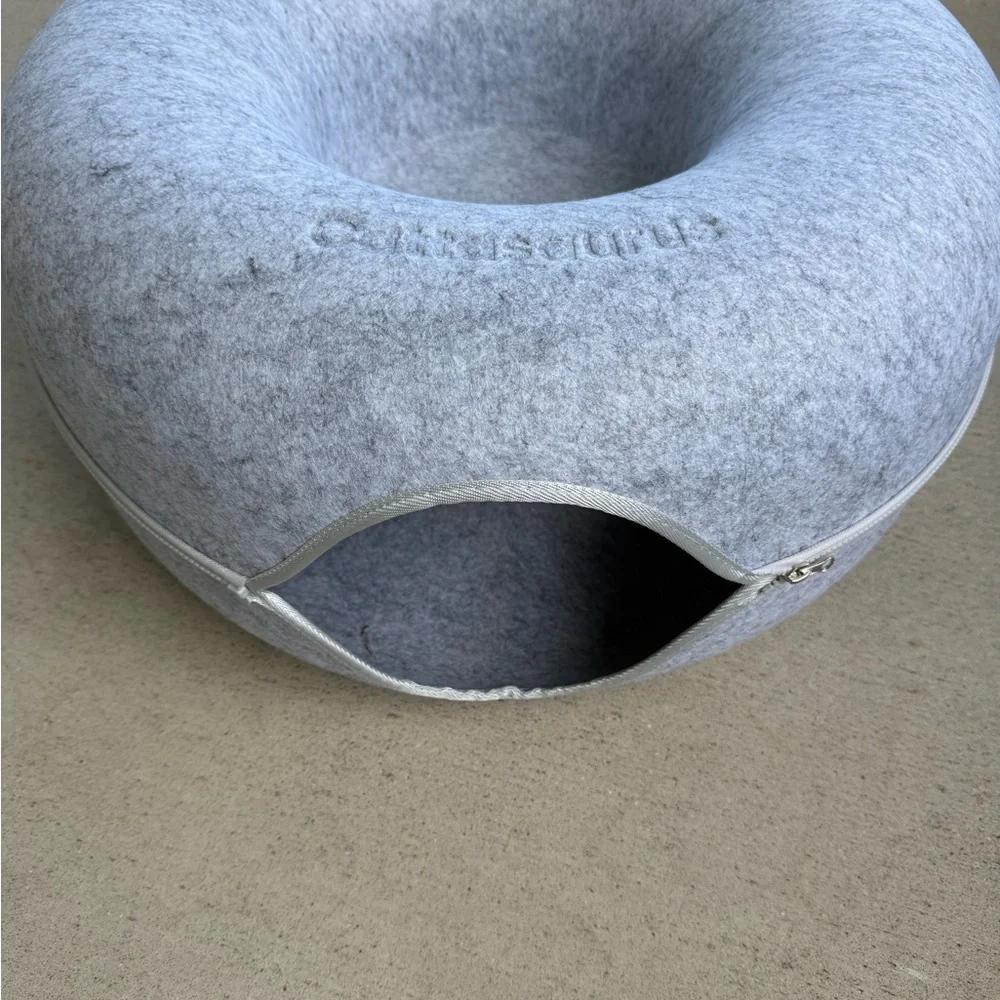 Gray Cat Scratcher by Cattasaurus